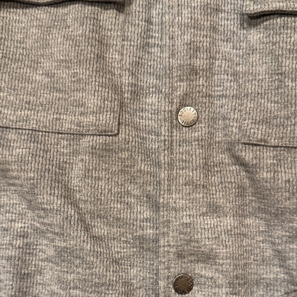 Men's Gray Button-Up Shirt Jacket - Picture 3 of 3
